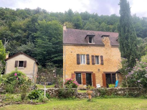 Authentiek dorpshuis in de Dordognevallei te koop