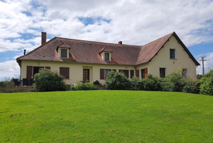 Huis met gastenverblijf te koop bij Montmorillon, Vienne 86