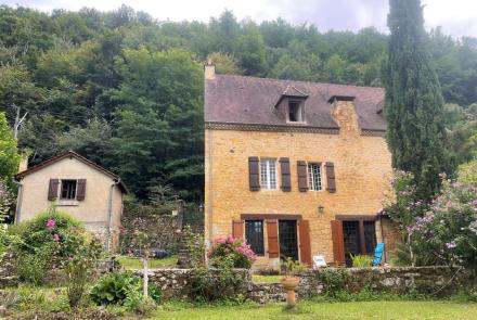 Authentiek dorpshuis in de Dordognevallei te koop