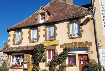 2 appartementen + restaurant te koop, Chaillac, la Brenne 36