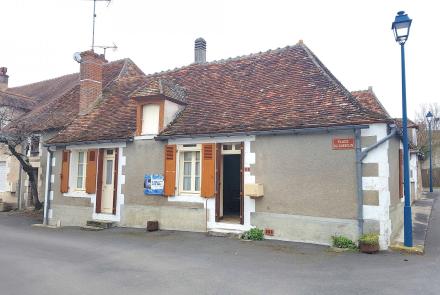 Huis met garage te koop in de regio Montmorillon, Vienne 86
