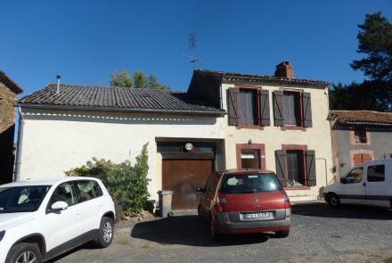 Huisje met schuur/tuinen bij Le Dorat - Haute Vienne