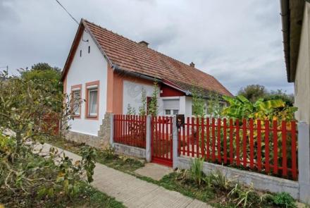 <p>Prima woning om zelfvoorzienend te wonen, met veel extra’s in zuid-Somogy.</p>