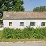 <p>Groot huis, op een perceel van 9.000 m2, in een vriendelijk dorpje op een uurtje van het Balaton en 10 minute van Igal.</p>