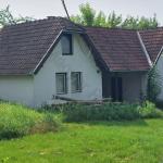 <p>Prima vrijstaande woning in Kocsolá. Mooi breed perceel. Hier kunt u prima (ook permanent) wonen.</p>