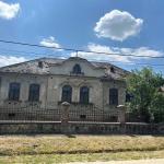 <p>Speciaal pand, een kuriá, gelegen in een rustig gebied en op een flink grondstuk</p>