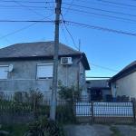 <p>Goed huis met de mogelijkheid om een gastenhuis te creëren. Dit alles voor een goede prijs in het mooie noorden.</p>