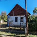 <p>Echt een opknapper, maar het dak is al vernieuwd en dat scheelt flink wat werk en kosten.</p>